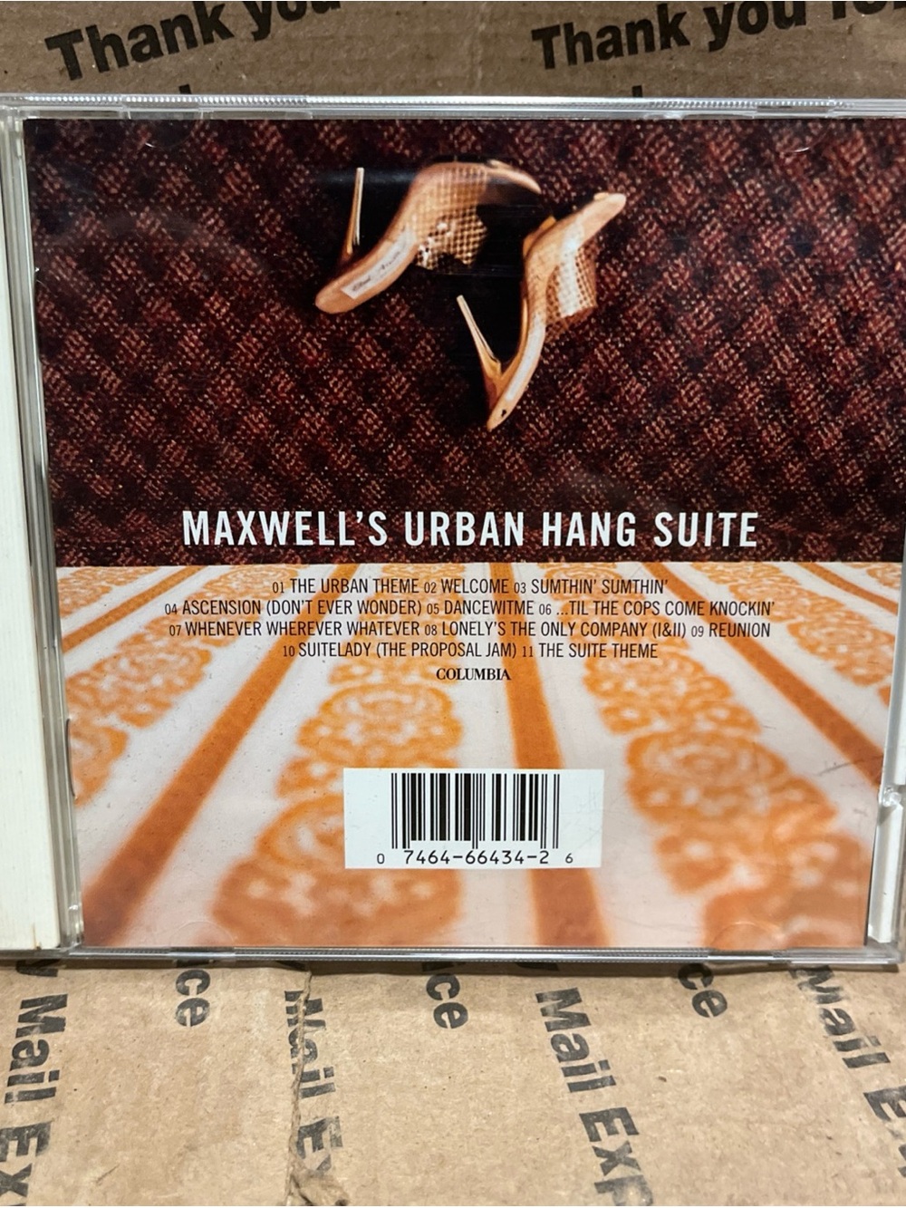 Maxwell's Urban Hang Suite